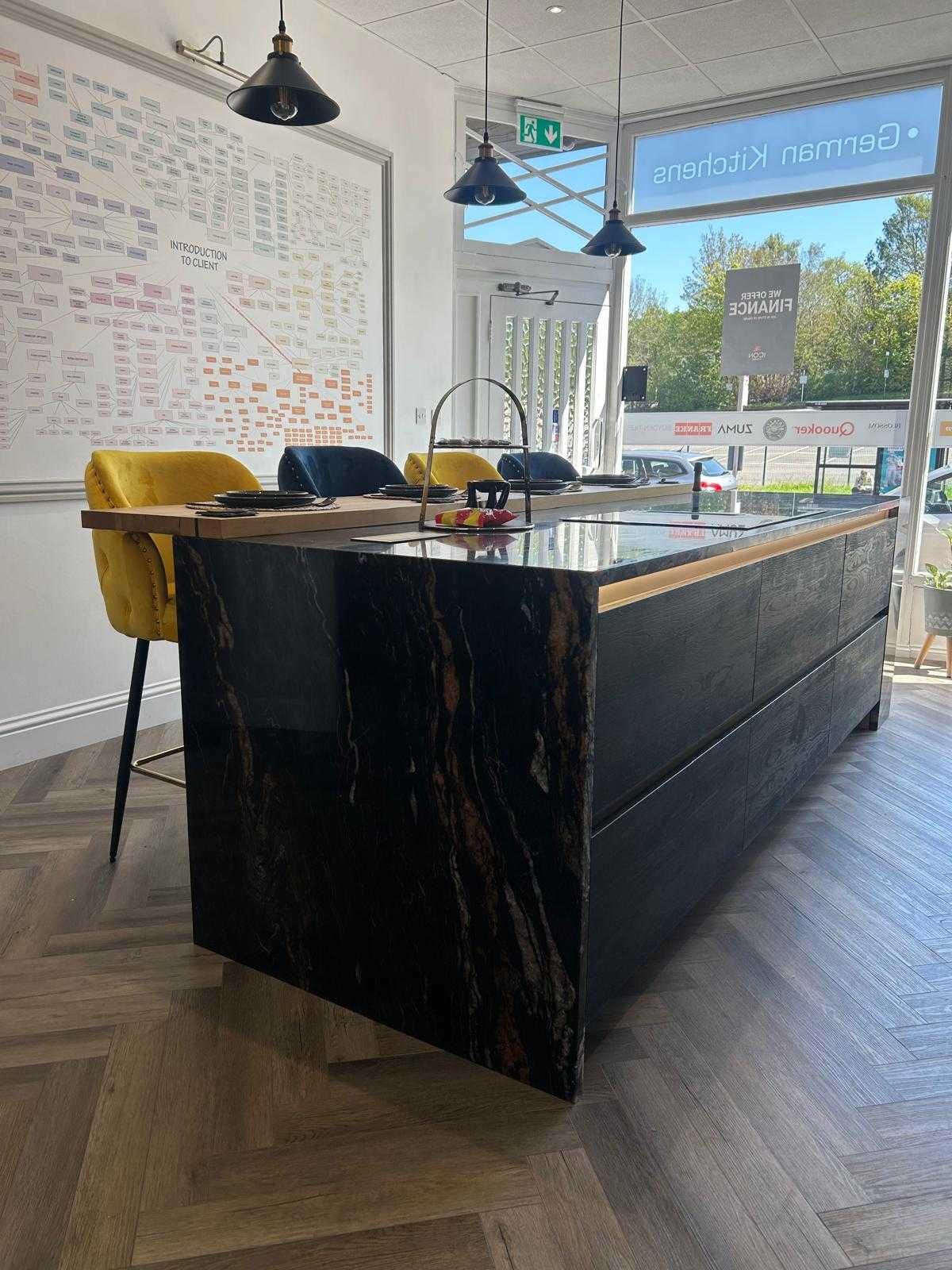 Rotpunkt Matt Black Handleless Kitchen thumbnail 24